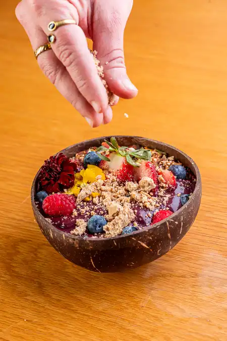 Acai bowl